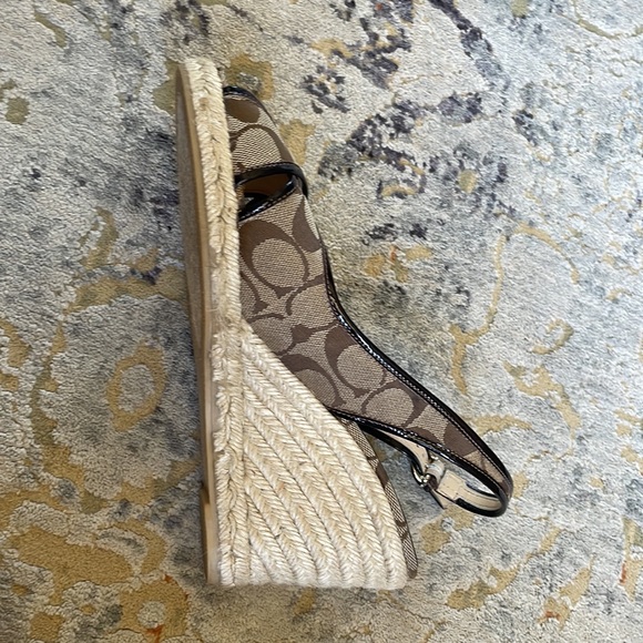 Luxury Coach heels - Picture 6 of 7